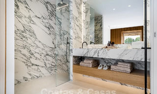 Appartement entièrement rénové à vendre, avec grande terrasse, à distance de marche des commodités et même de Puerto Banus, Marbella 51478 