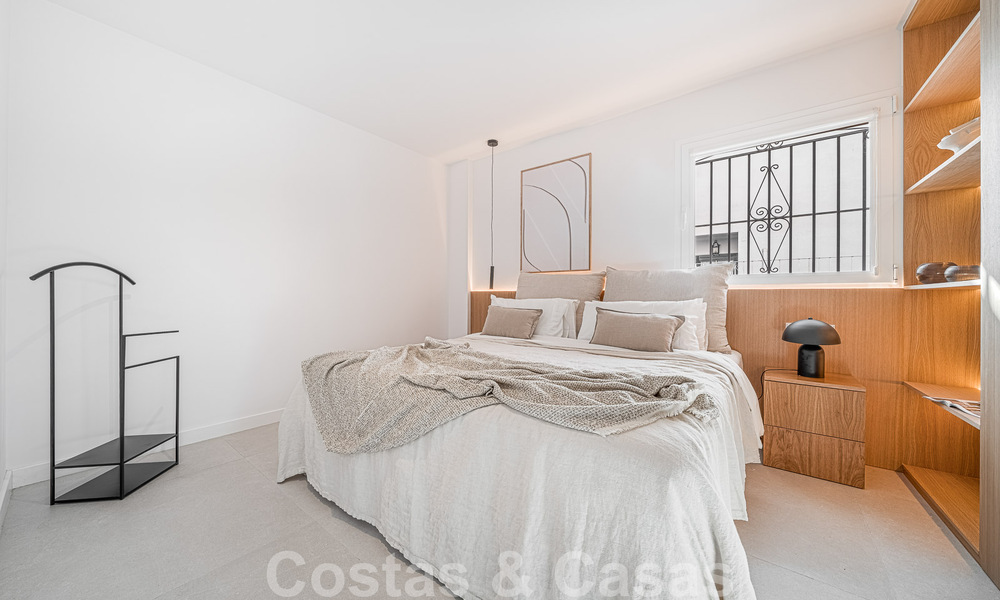 Appartement entièrement rénové à vendre, avec grande terrasse, à distance de marche des commodités et même de Puerto Banus, Marbella 51480