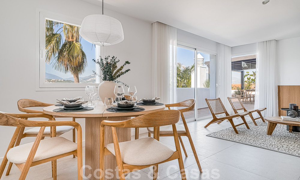 Appartement entièrement rénové à vendre, avec grande terrasse, à distance de marche des commodités et même de Puerto Banus, Marbella 51482