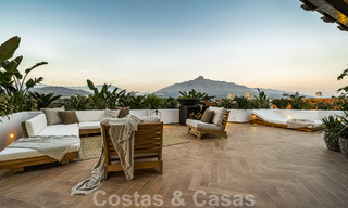 Appartement entièrement rénové à vendre, avec grande terrasse, à distance de marche des commodités et même de Puerto Banus, Marbella 51490 