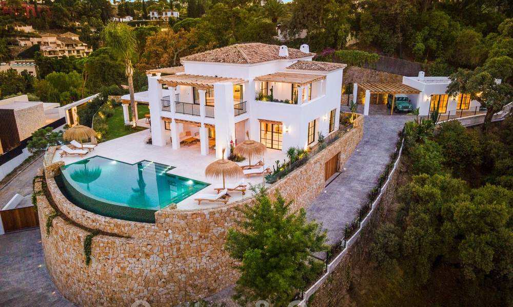 Sublime villa méditerranéenne de luxe avec logement d’invités et vue imprenable sur la mer à vendre à El Madroñal, Marbella - Benahavis 51530