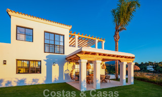 Sublime villa méditerranéenne de luxe avec logement d’invités et vue imprenable sur la mer à vendre à El Madroñal, Marbella - Benahavis 51537 
