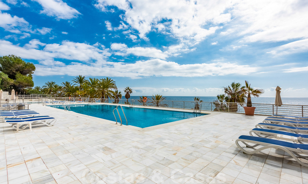 Appartement de luxe dans un complexe balnéaire exclusif sur le Golden Mile, à la périphérie du centre de Marbella 51608
