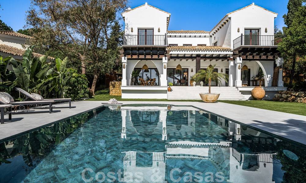 Luxueuse villa andalouse avec vue partielle sur la mer à vendre, à l'est du centre de Marbella 52393
