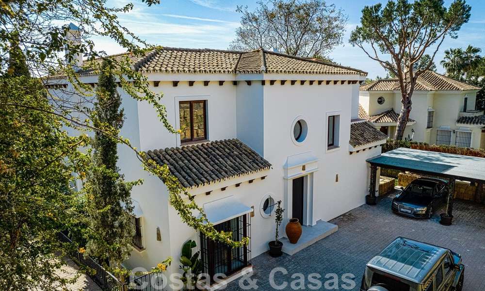 Luxueuse villa andalouse avec vue partielle sur la mer à vendre, à l'est du centre de Marbella 52397