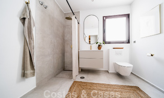 Luxueuse villa andalouse avec vue partielle sur la mer à vendre, à l'est du centre de Marbella 52404 