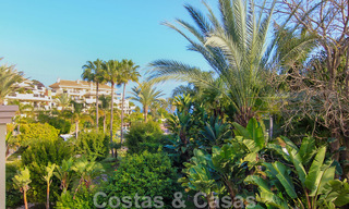 Spacieux appartement de luxe à vendre dans un complexe de bord de mer prestigieux à Puerto Banus, Marbella 51575 