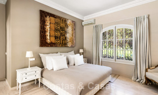 Villa espagnole à vendre avec architecture méditerranéenne et grand jardin située près de San Pedro à Marbella - Benahavis 52510 
