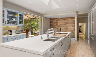 Villa espagnole à vendre avec architecture méditerranéenne et grand jardin située près de San Pedro à Marbella - Benahavis 52521 