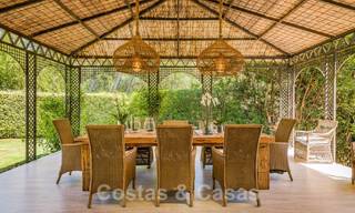 Villa espagnole à vendre avec architecture méditerranéenne et grand jardin située près de San Pedro à Marbella - Benahavis 52522 