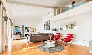 Spacieuse villa de luxe à vendre avec grand jardin privé à l'est du centre de Marbella 52532 