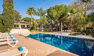 Spacieuse villa de luxe à vendre avec grand jardin privé à l'est du centre de Marbella 52545 