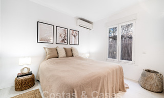 Villa de luxe à vendre dans un style architectural andalou à l'est du centre de Marbella, à deux pas des dunes et de la plage 52664 