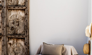 Villa de luxe à vendre dans un style architectural andalou à l'est du centre de Marbella, à deux pas des dunes et de la plage 52666 