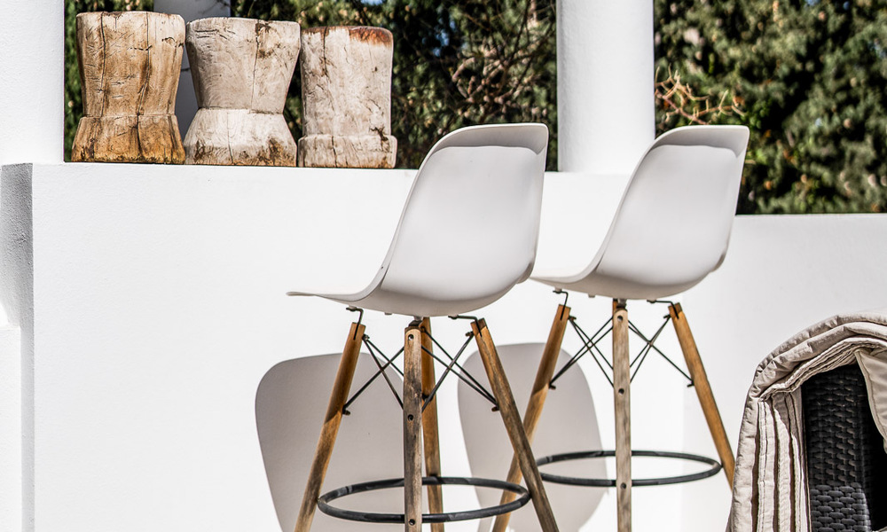 Villa de luxe à vendre dans un style architectural andalou à l'est du centre de Marbella, à deux pas des dunes et de la plage 52668