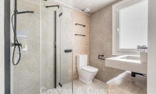 Appartement entièrement rénové dans un complexe fermé à quelques pas de Puerto Banus, Marbella 52682 