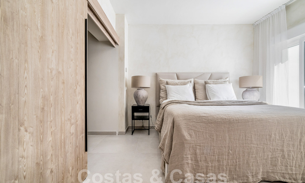 Appartement entièrement rénové dans un complexe fermé à quelques pas de Puerto Banus, Marbella 52686