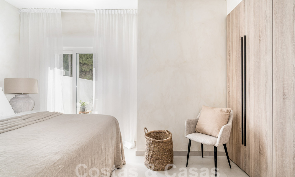 Appartement entièrement rénové dans un complexe fermé à quelques pas de Puerto Banus, Marbella 52687