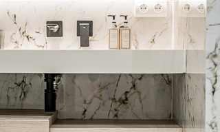 Appartement entièrement rénové dans un complexe fermé à quelques pas de Puerto Banus, Marbella 52701 