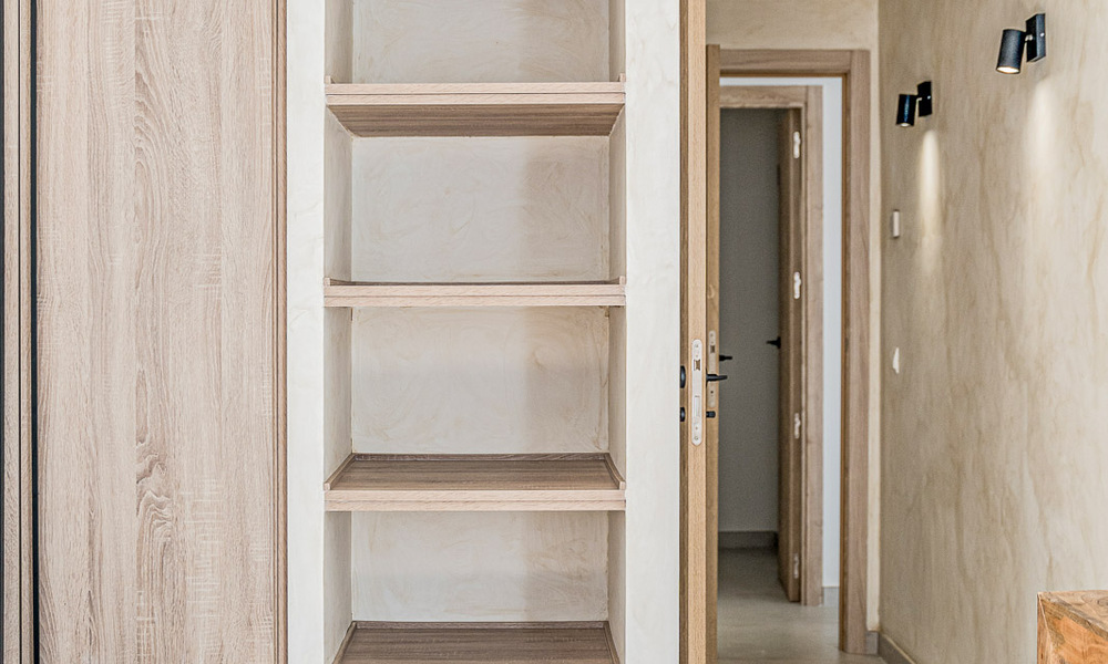 Appartement entièrement rénové dans un complexe fermé à quelques pas de Puerto Banus, Marbella 52707