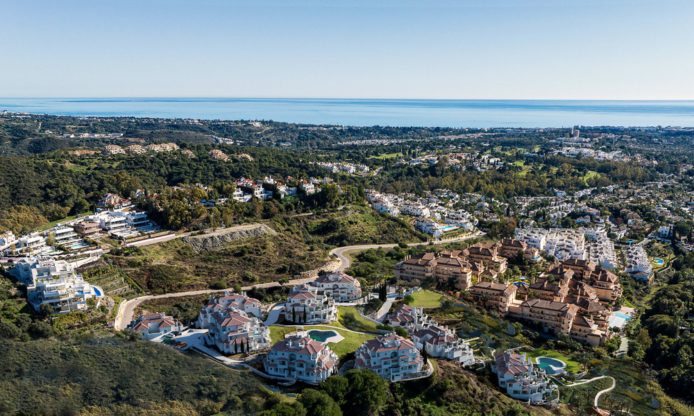 Appartements contemporains de style andalou à vendre avec vue panoramique sur la mer dans la vallée du golf de Nueva Andalucia, Marbella 51627