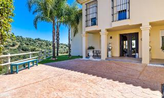 Villa traditionnelle de luxe à vendre avec vue imprenable à la frontière de Marbella et Mijas 51713 