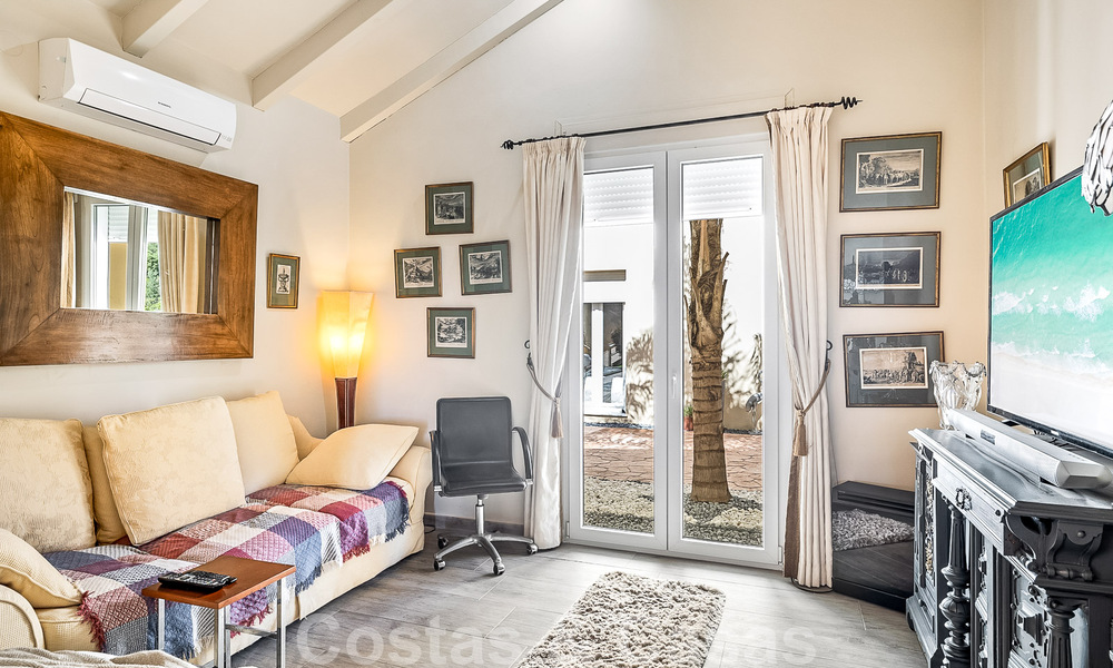 Villa traditionnelle de luxe à vendre avec vue imprenable à la frontière de Marbella et Mijas 51723