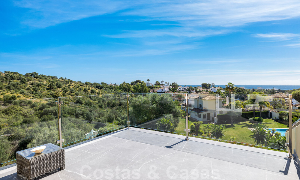 Villa traditionnelle de luxe à vendre avec vue imprenable à la frontière de Marbella et Mijas 51741