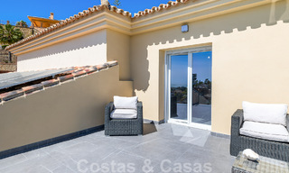 Villa traditionnelle de luxe à vendre avec vue imprenable à la frontière de Marbella et Mijas 51742 