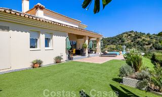 Villa traditionnelle de luxe à vendre avec vue imprenable à la frontière de Marbella et Mijas 51744 