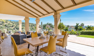 Villa traditionnelle de luxe à vendre avec vue imprenable à la frontière de Marbella et Mijas 51751 