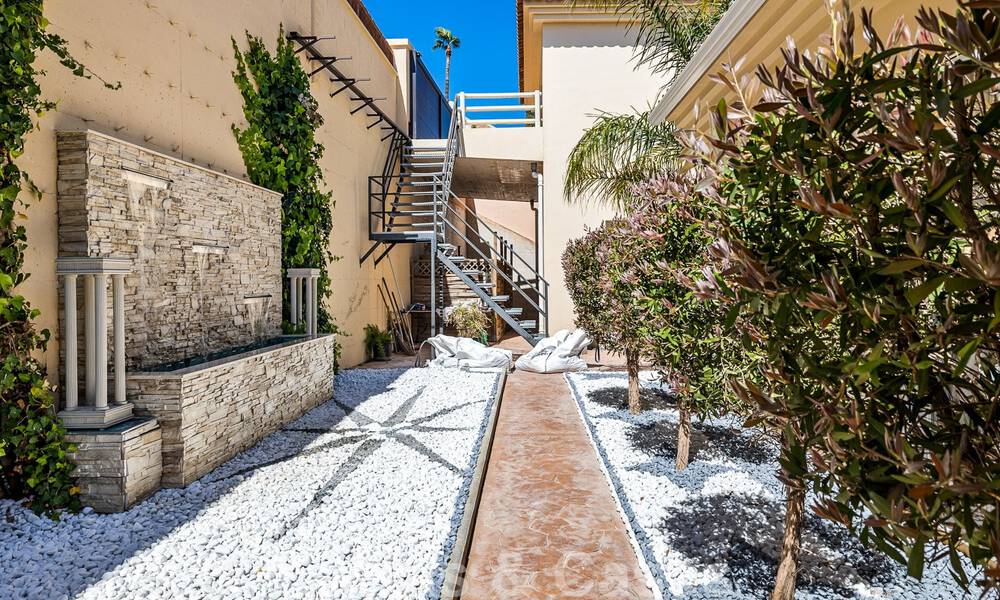 Villa traditionnelle de luxe à vendre avec vue imprenable à la frontière de Marbella et Mijas 51759