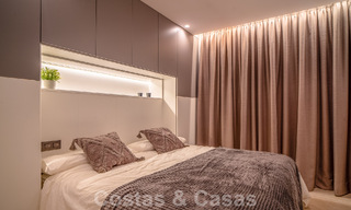 Penthouse entièrement rénové à vendre dans la communauté fermée de La Quinta, Marbella - Benahavis 51653 