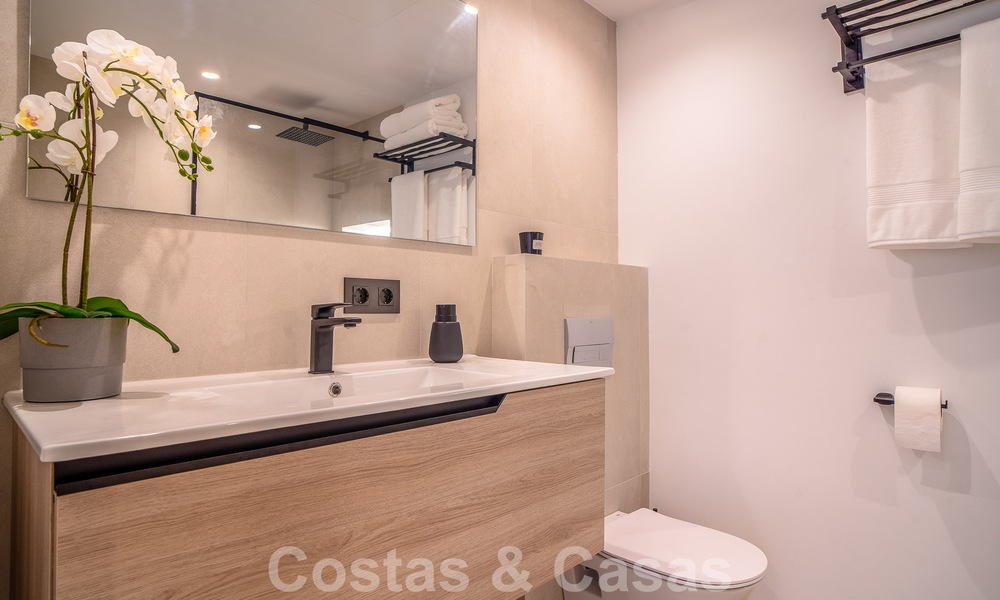 Penthouse entièrement rénové à vendre dans la communauté fermée de La Quinta, Marbella - Benahavis 51654