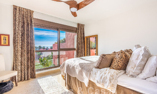 Penthouse à vendre dans une urbanisation protégée à deux pas de la plage sur le nouveau Golden Mile entre Marbella et Estepona 52820 