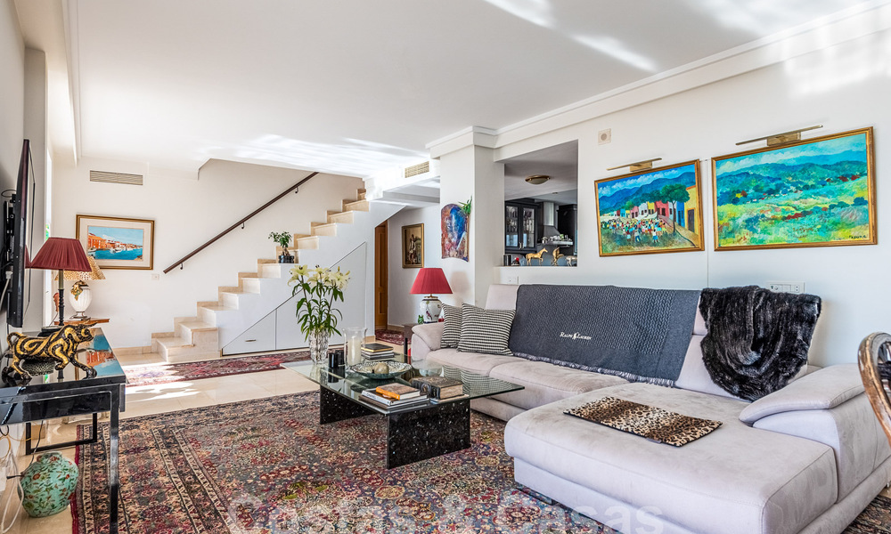 Penthouse à vendre dans une urbanisation protégée à deux pas de la plage sur le nouveau Golden Mile entre Marbella et Estepona 52826
