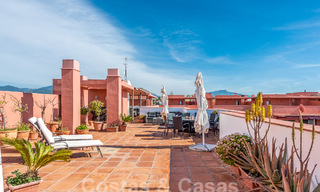 Penthouse à vendre dans une urbanisation protégée à deux pas de la plage sur le nouveau Golden Mile entre Marbella et Estepona 52833 