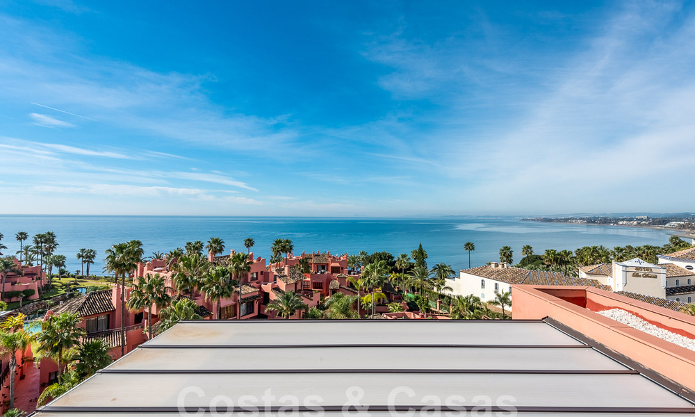 Penthouse à vendre dans une urbanisation protégée à deux pas de la plage sur le nouveau Golden Mile entre Marbella et Estepona 52834