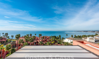 Penthouse à vendre dans une urbanisation protégée à deux pas de la plage sur le nouveau Golden Mile entre Marbella et Estepona 52834 