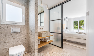 Penthouse rénové avec grand solarium à vendre, à distance de marche des commodités et même de Puerto Banus, Marbella 52856 