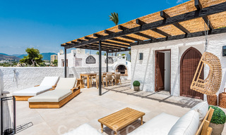 Penthouse rénové avec grand solarium à vendre, à distance de marche des commodités et même de Puerto Banus, Marbella 52866 
