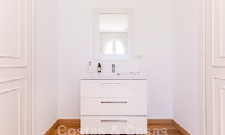 Villa andalouse à vendre à distance de marche de la plage sur le nouveau Golden Mile entre Marbella et Estepona 53473 