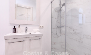 Villa andalouse à vendre à distance de marche de la plage sur le nouveau Golden Mile entre Marbella et Estepona 53482 