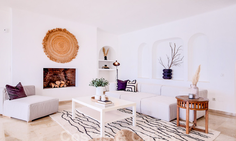 Villa andalouse à vendre à distance de marche de la plage sur le nouveau Golden Mile entre Marbella et Estepona 53492