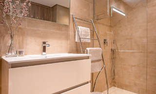 Vente d'un appartement au rez-de-chaussée surélevé, prêt à être emménagé, avec vue imprenable sur la vallée et la mer, dans le quartier exclusif de Benahavis - Marbella 53296 