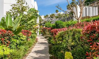 Vente d'un appartement au rez-de-chaussée surélevé, prêt à être emménagé, avec vue imprenable sur la vallée et la mer, dans le quartier exclusif de Benahavis - Marbella 53306 
