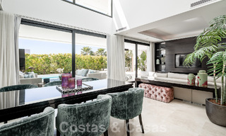 Villa moderne de luxe à vendre dans la communauté protégée de la vallée du golf de Nueva Andalucia, Marbella 53528 