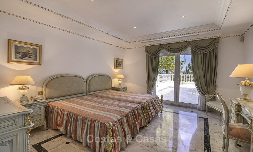 Magnifique et luxueux palais en front de mer à vendre, entre Marbella et Estepona 13020