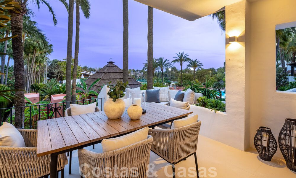 Luxueux appartement rénové de 3 chambres à vendre à Puente Romano sur le Golden Mile, Marbella 51780