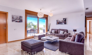 Appartement moderne de 3 chambres à vendre avec vue sur la mer dans les collines de Los Monteros, à l'est de Marbella 52787 